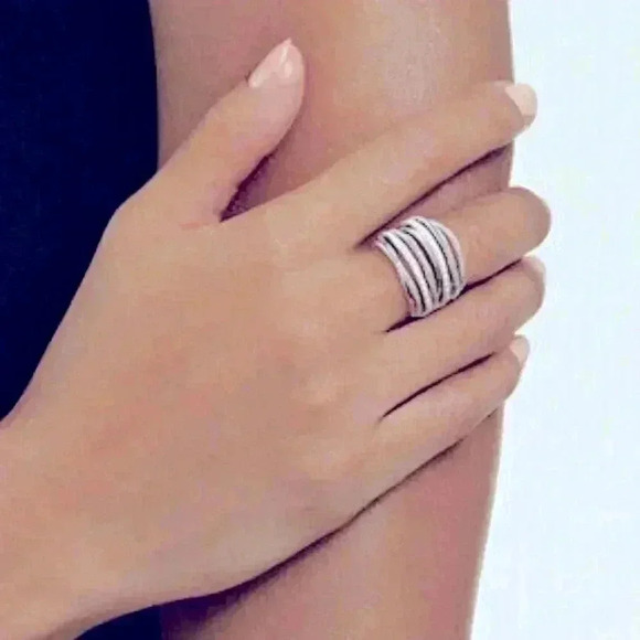 New Gorgeous 14k Gold Over Sterling Silver Diamond Infinity Bands Ring - Picture 4 of 4